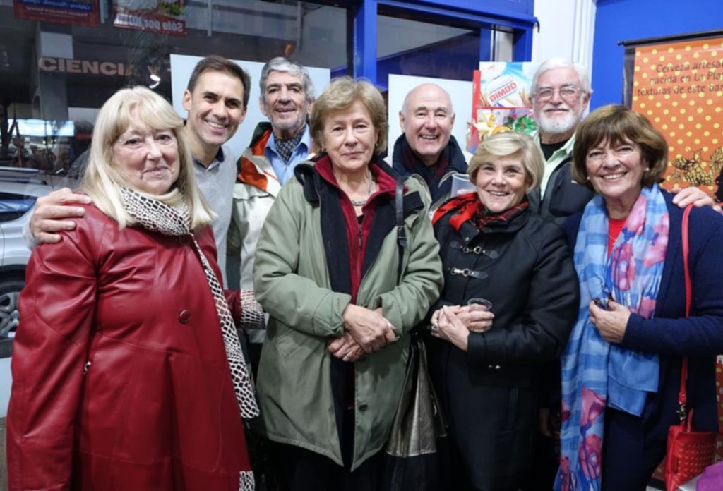 Inauguración comercial