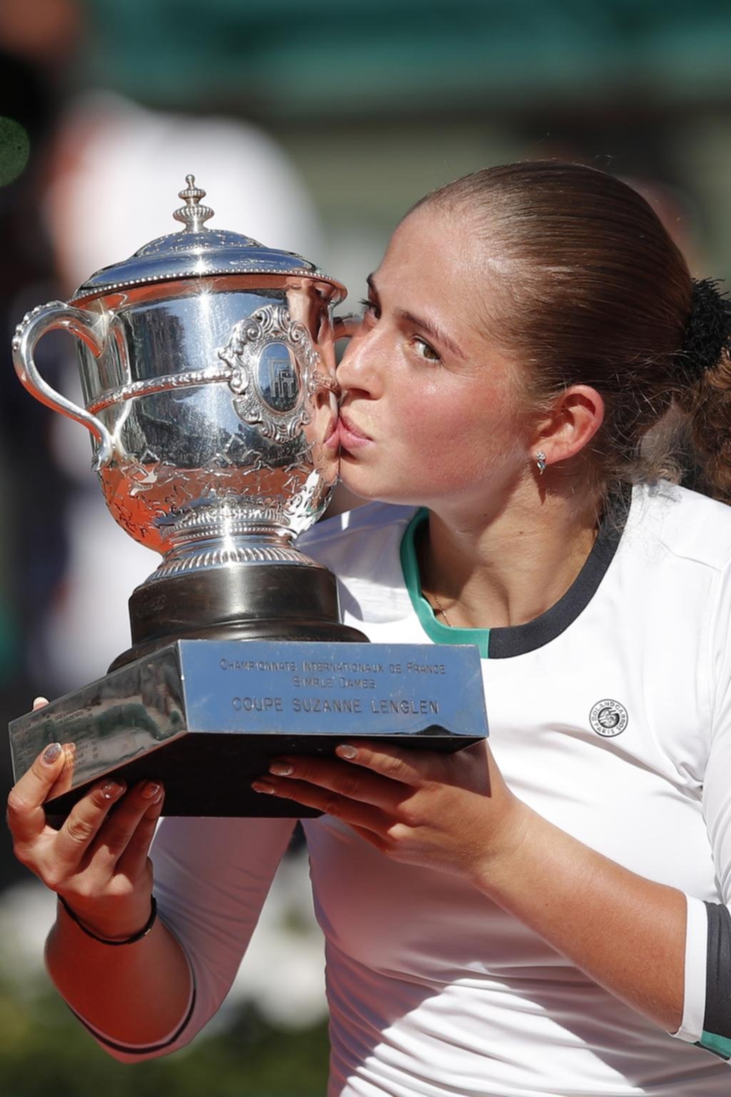 Ostapenko dio el batacazo