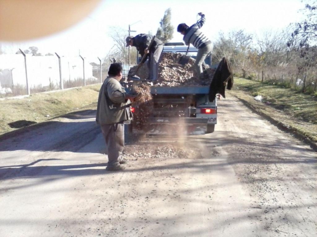 Vecinos de Abasto hicieron una colecta y arreglaron sus calles