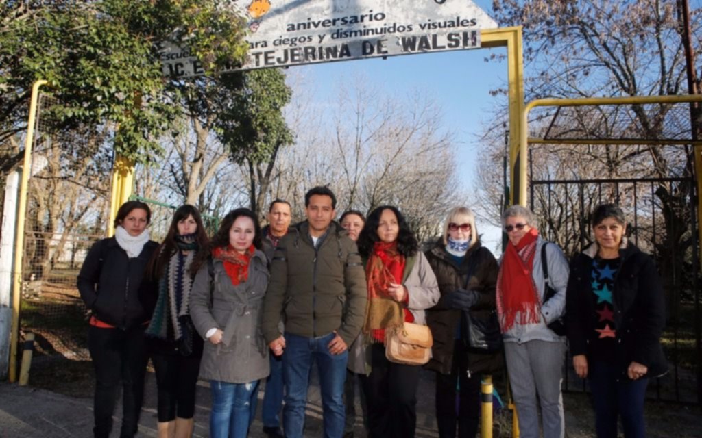Exigieron reincorporación de la directora de la escuela especial de Gonnet 