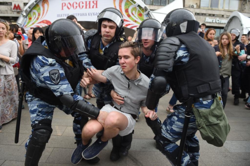 Protestas contra la corrupción en el Kremlin y masivas detenciones