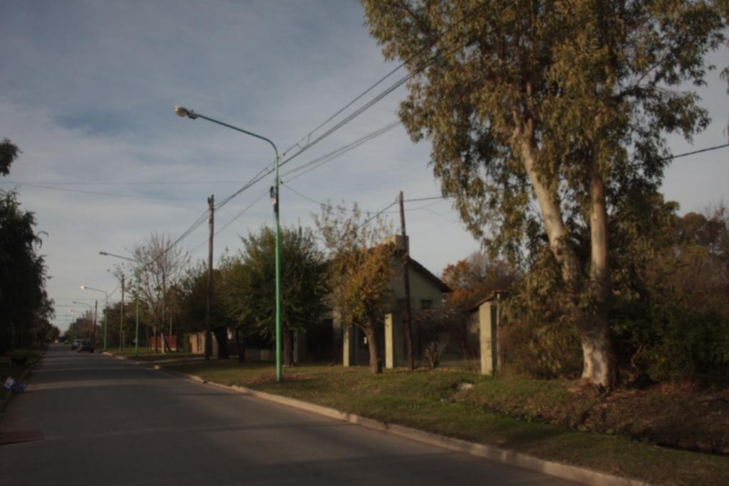 Le sacaron la moto en Ringuelet y le pegaron un tiro en la pierna
