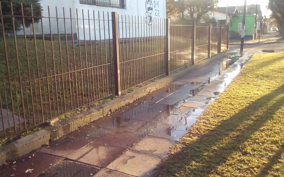 "Sin respuestas" por un desborde cloacal en 60 y 141