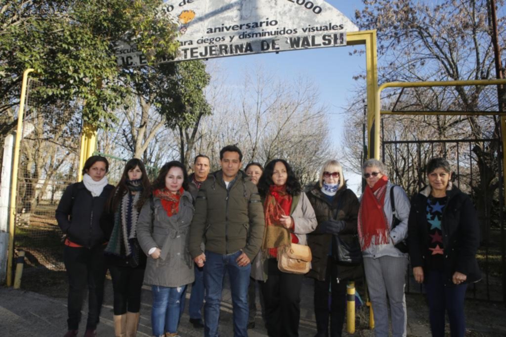 Educación denunció a los padres que toman la Escuela Especial 515