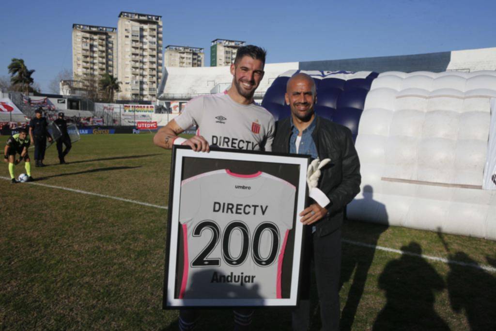 Andújar llegó a los 200 partidos