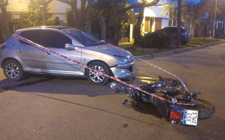 Motociclista accidentado en Berisso