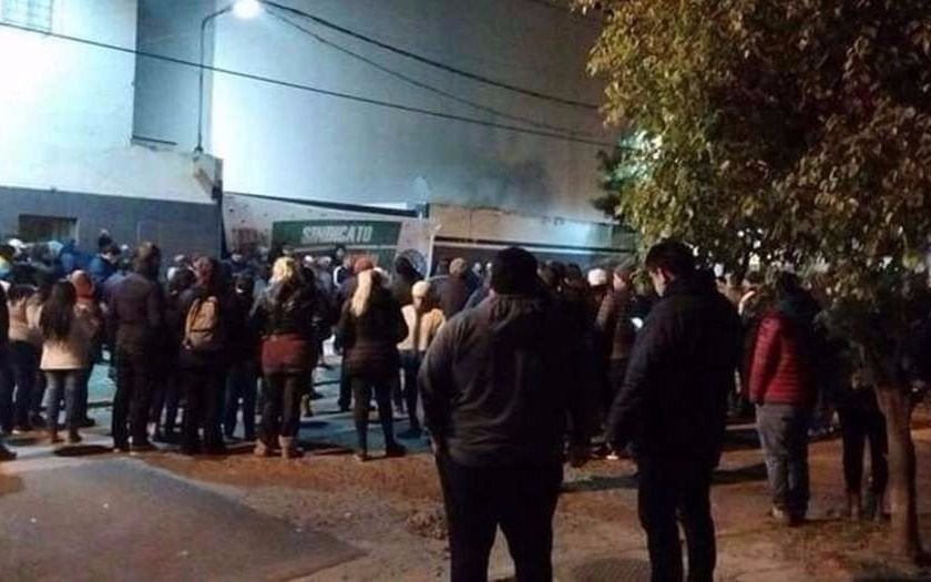 Pepsico cerró planta de Vicente López y protestan más de 600 trabajadores