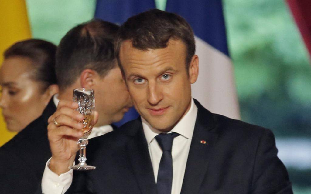 Macron cambia cuatro ministros de su gabinete