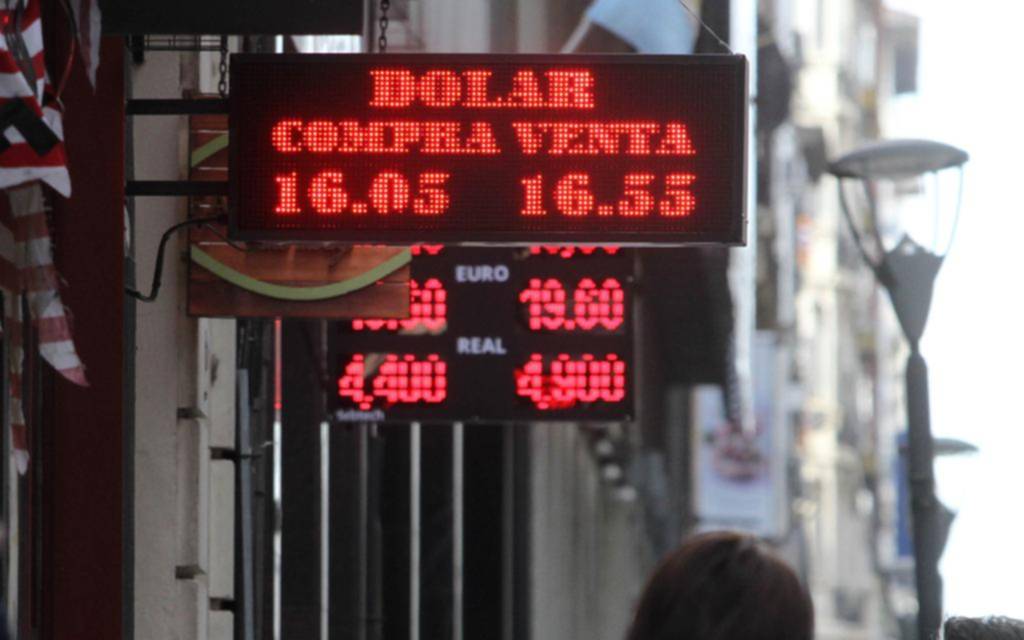El precio del dólar, en medio de la campaña