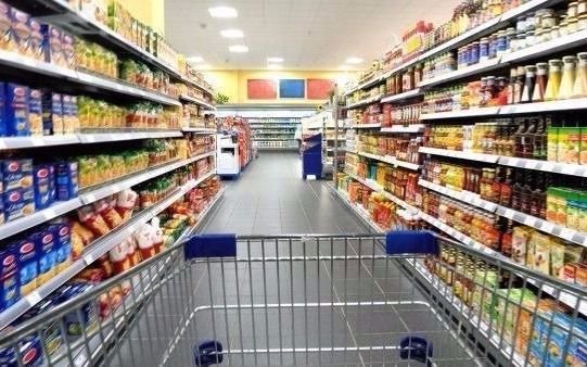 Cayó el consumo en supermercados y shoppings durante abril