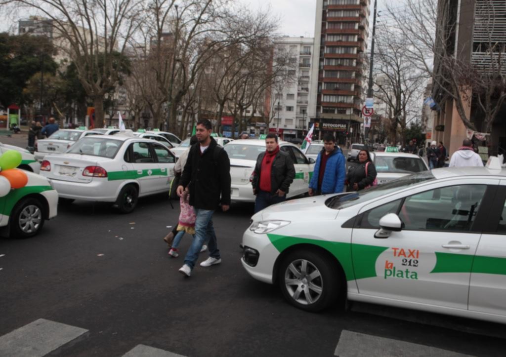 Más de 6 horas con el transporte público resentido por la protesta