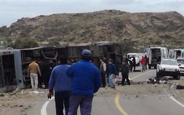 Asciende a 15 los muertos por el vuelco de un colectivo en Mendoza