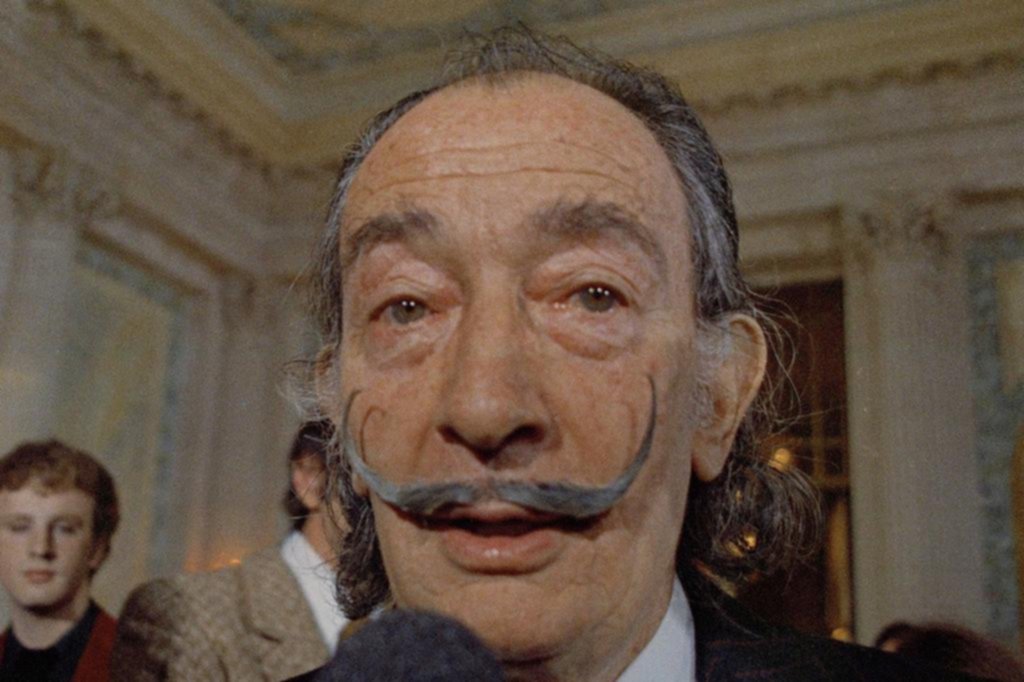 Exhumarán el cuerpo de Dalí por una supuesta paternidad