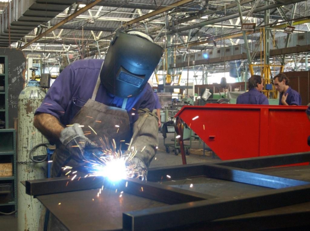 Según el Indec, la actividad económica creció 0,6% en abril