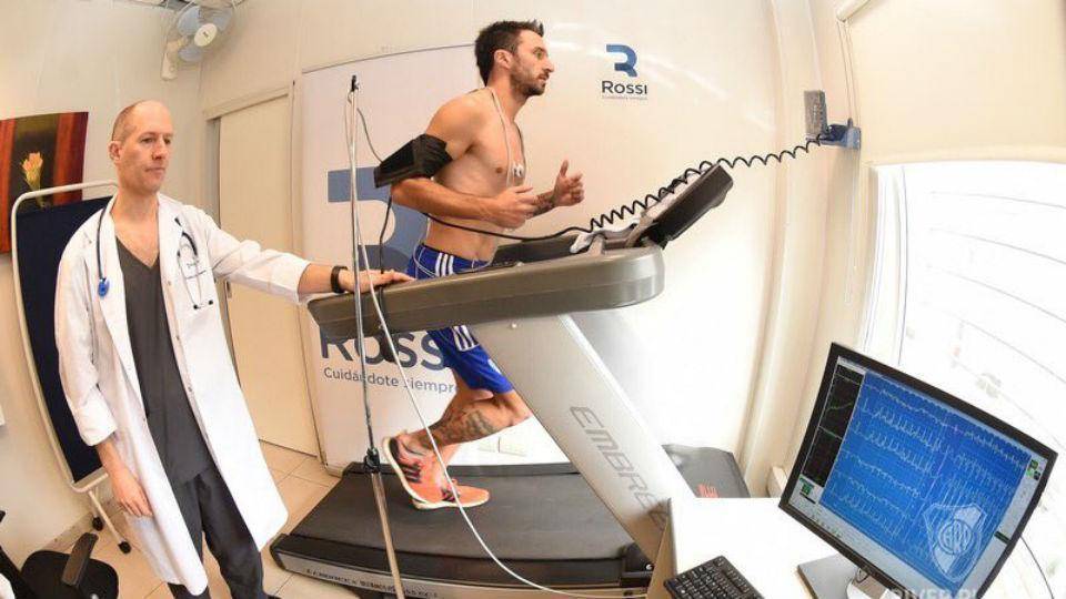Scocco dice estar dispuesto a jugar el martes por la Copa
