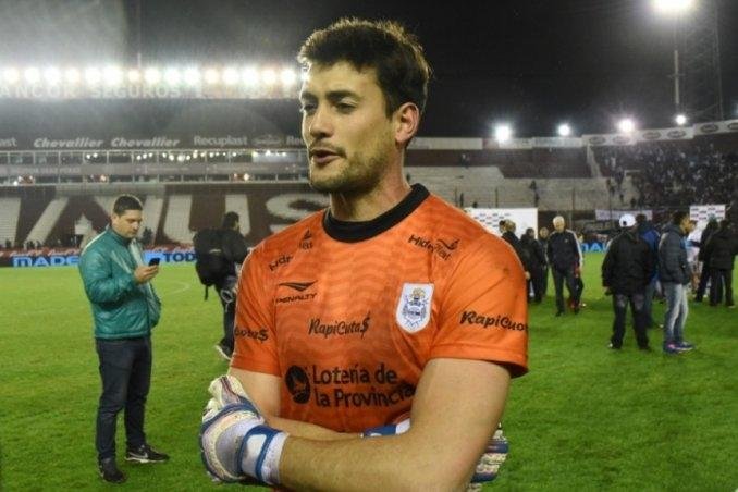 La Academia “blanqueó” el interés por Martín Arias