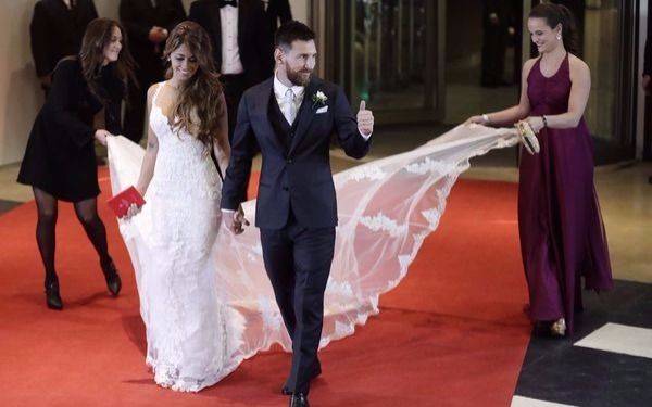 Los looks de las celebridades que asistieron a la boda de Messi y Antonela