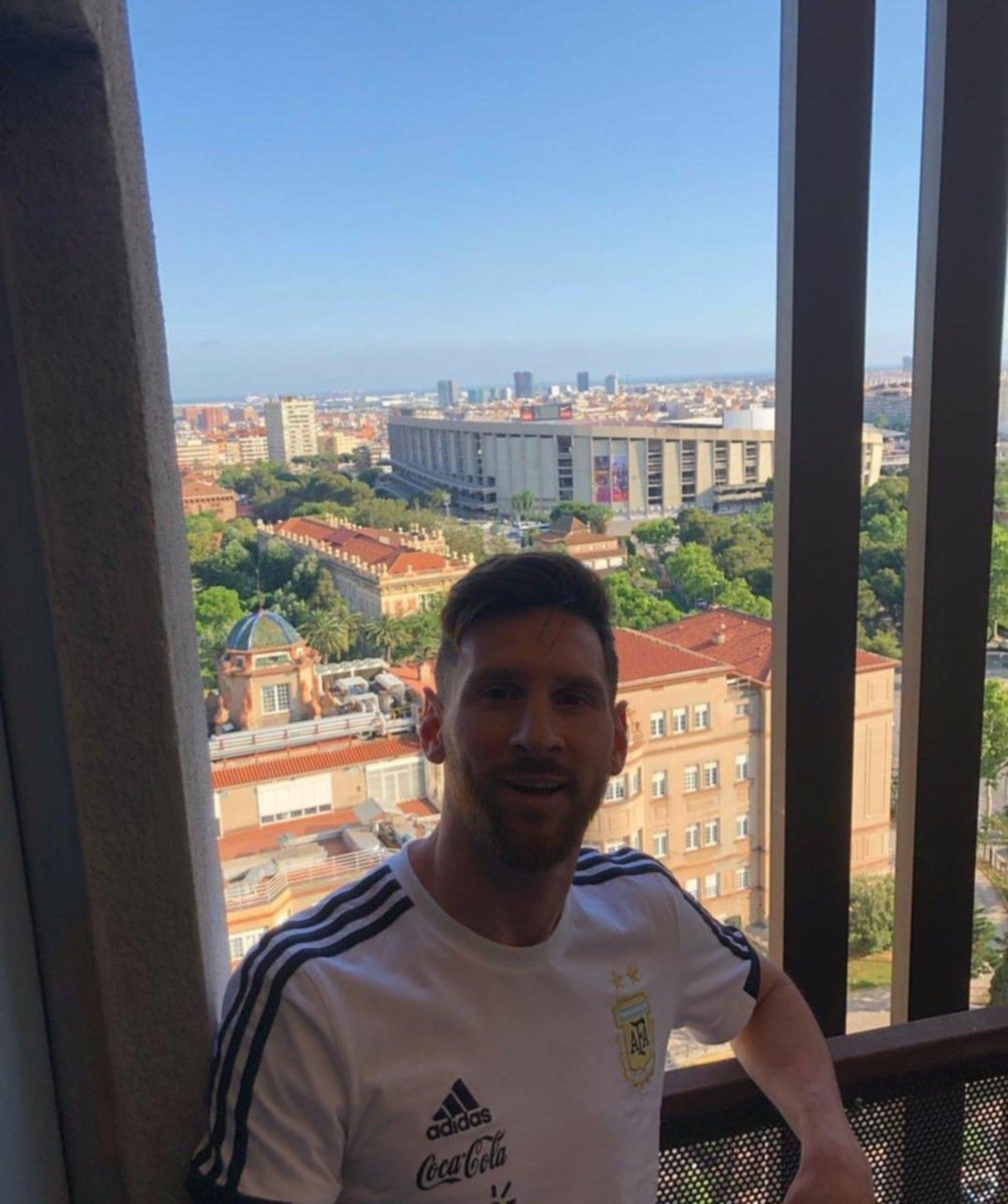 Messi y su historia de amor con Barcelona y el Camp Nou: “Estamos en casa”, escribió