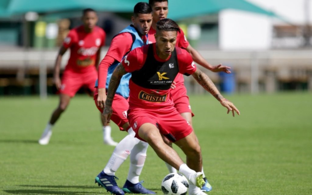 Con Guerrero en sus filas, Perú entrenó pensando en el choque con Arabia Saudíta