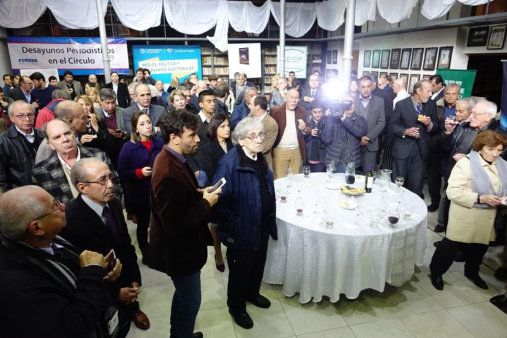 Emotivo festejo por los 110 años del Círculo de Periodistas