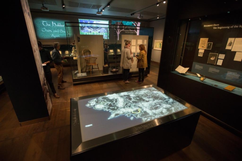Oxford presenta la mayor exposición dedicada a Tolkien en décadas