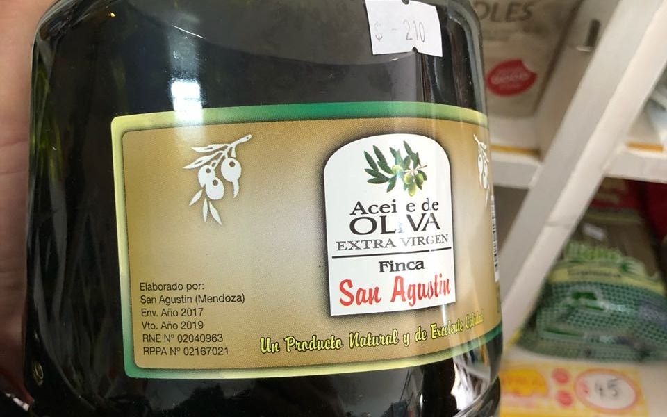 Decomisan más de 60 litros de aceite adulterado en una feria de la Ciudad