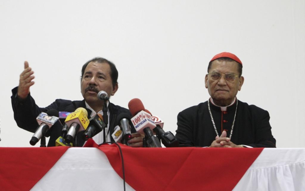 Murió el cardenal Obando y Bravo, un luchador por la paz