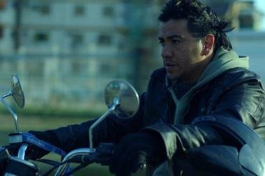 “El motoarrebatador”: una historia que viajó de Tucumán a Cannes y del drama social a la comedia