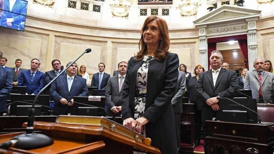Tratan en el Senado el pedido de desafuero contra Cristina Kirchner