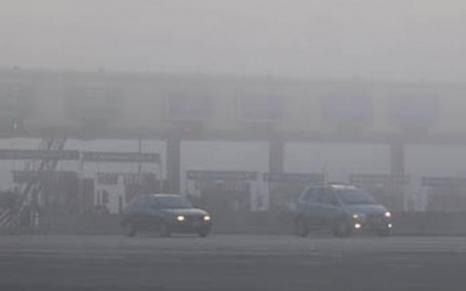 La niebla complica la circulación en la región