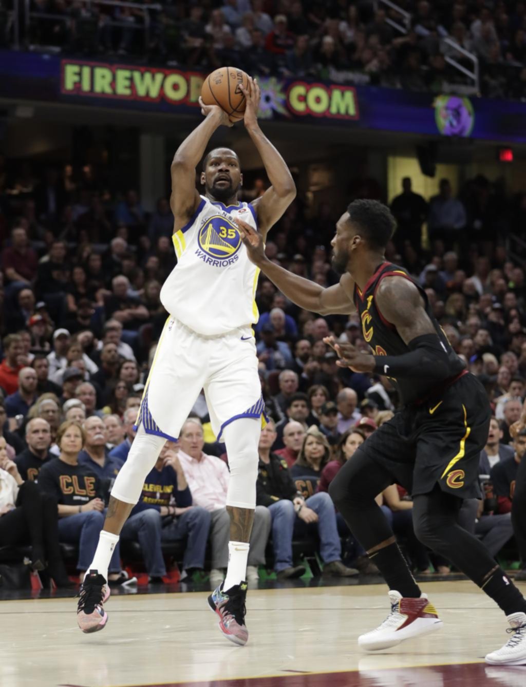 Golden State ganó y está al borde del KO
