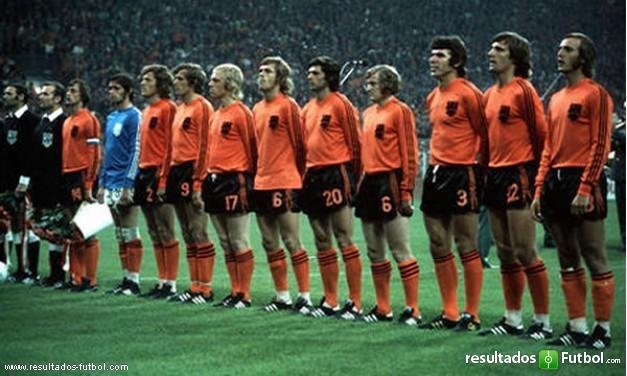 La Naranja Mecánica deslumbró a todos por su juego, pero no pudo con la Alemania del Kaiser