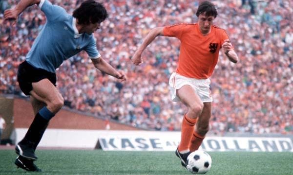 Johan Cruyff representó el desequilibrio y el fútbol total