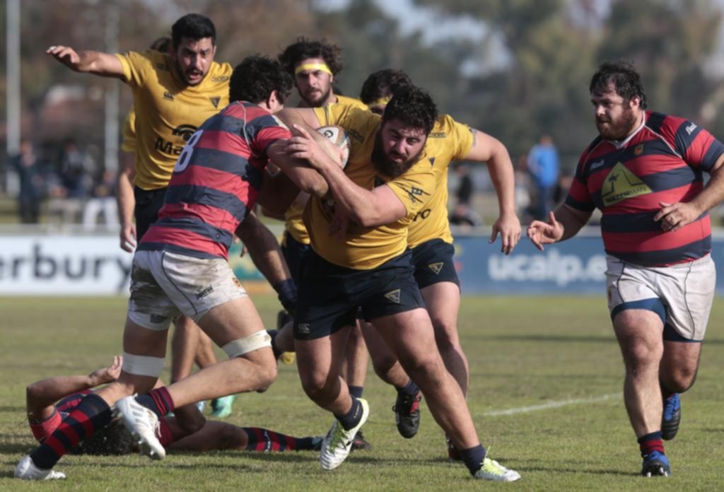 La Plata, sin despeinarse, le ganó con bonus a Curupaytí y sigue como único líder del torneo