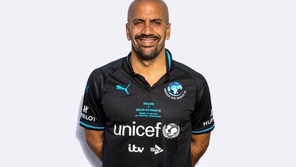 Verón jugará en Old Trafford un partido organizado por UNICEF