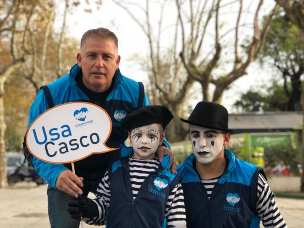 Seguridad vial, mimos y fuerte campaña de concientización para el uso del casco
