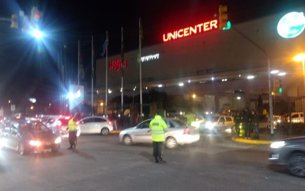 Por amenaza de bomba, 50 mil personas fueron evacuadas de un centro comercial