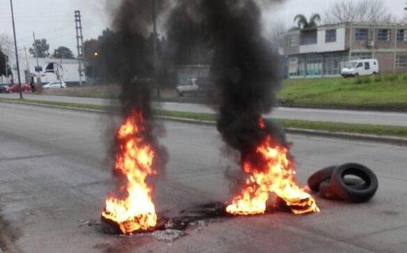 Protesta generó caos vial en la avenida 520 y 162 de Melchor Romero
