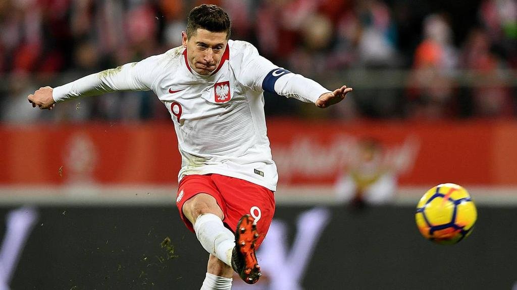 Polonia brilló de la mano de Lewandowski y Japón se lo dio vuelta a Paraguay en Austria