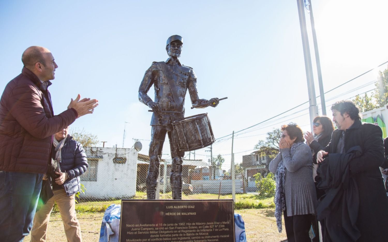 Se inauguró un monumento al soldado quilmeño Luis Alberto Díaz 