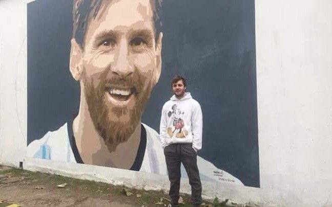 Lionel Messi tiene su mural en la ciudad bonarense de Balcarce