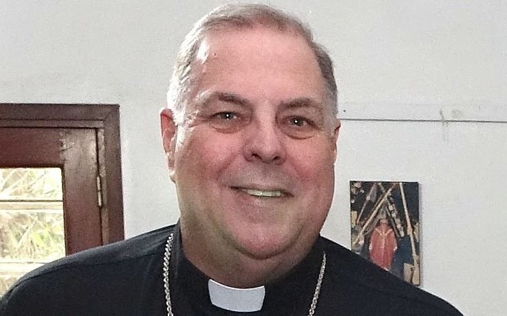 Para Monseñor Bochatey, la votación "es el resultado de políticos panqueques"