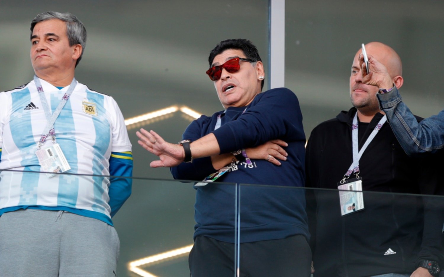 Maradona, durísimo con Sampaoli:  "Jugando así no puede volver al país"