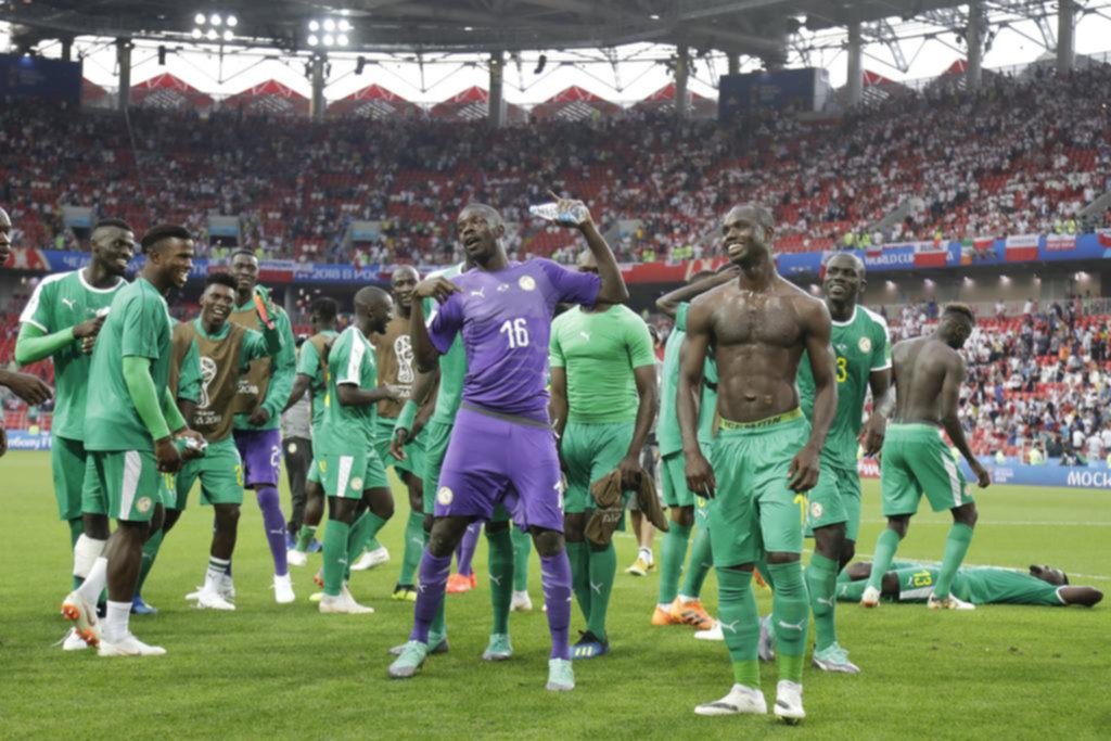 Senegal se hizo fuerte y le arruinó el debut a Polonia
