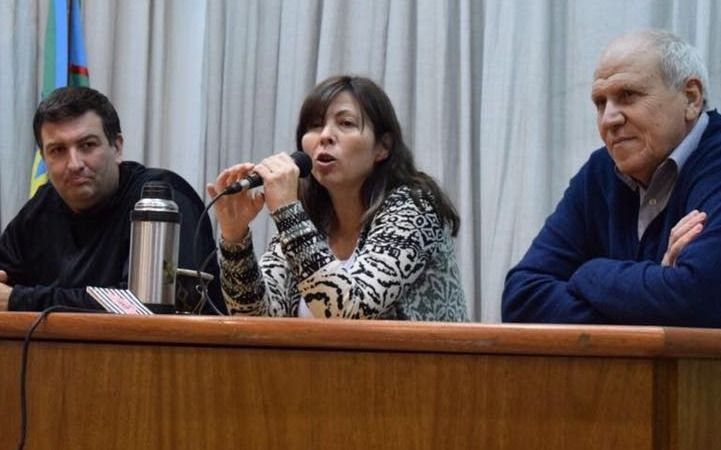 Batakis: "El plan de este gobierno es un saqueo" 