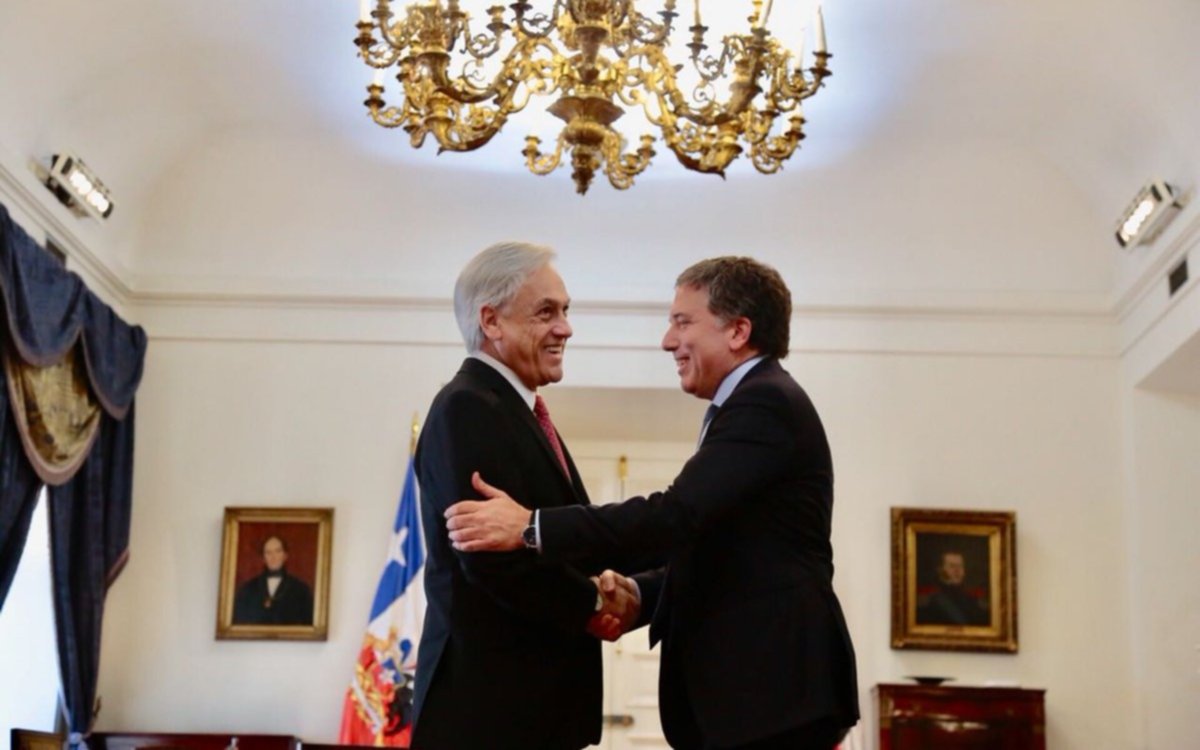 Dujovne se reunió con Piñera en Santiago
