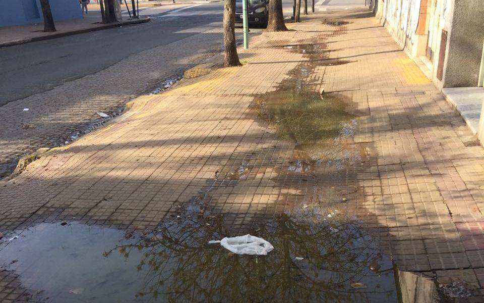 En la zona de la Terminal aseguran estar en “alerta máxima” por una pérdida cloacal