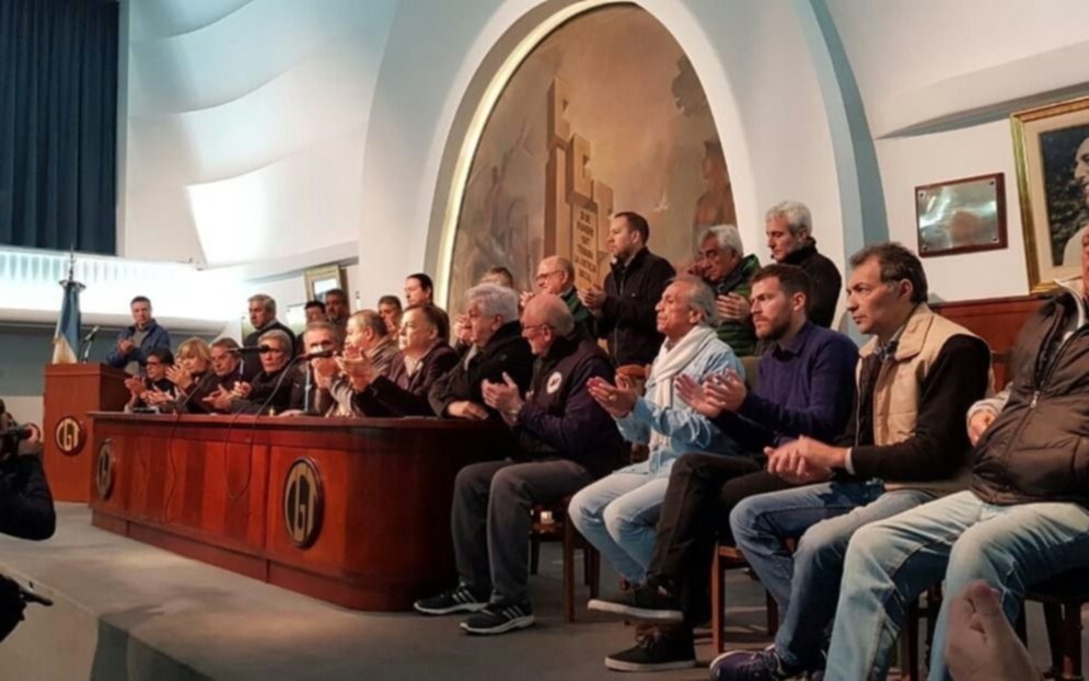 Los gremios piden al Gobierno que cambie el rumbo económico