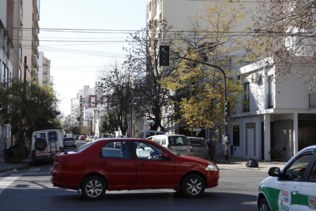 Extensos cortes de luz afectaron a miles de usuarios y enloquecieron los semáforos