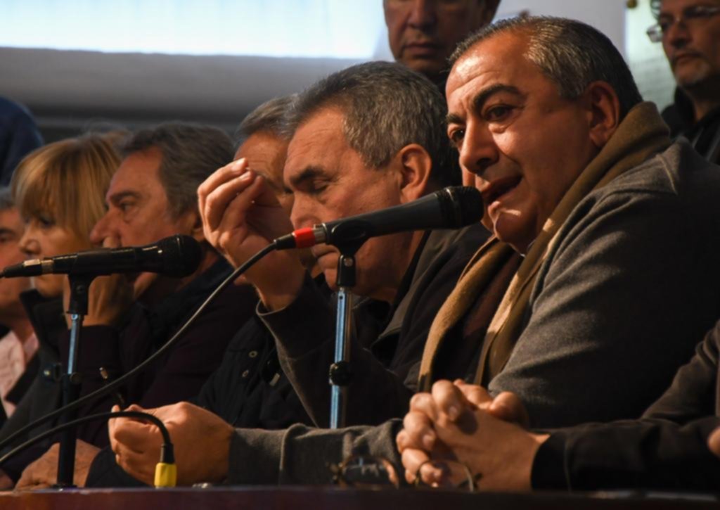 Con el rechazo al plan económico, los gremios tienden a la unidad